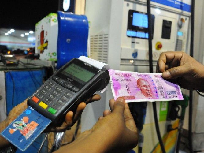 cashagainstdebitswiipetakesat700petrolpumps